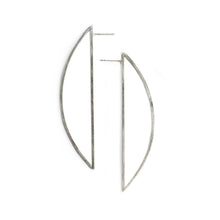 Load image into Gallery viewer, Outline Arch Earrings